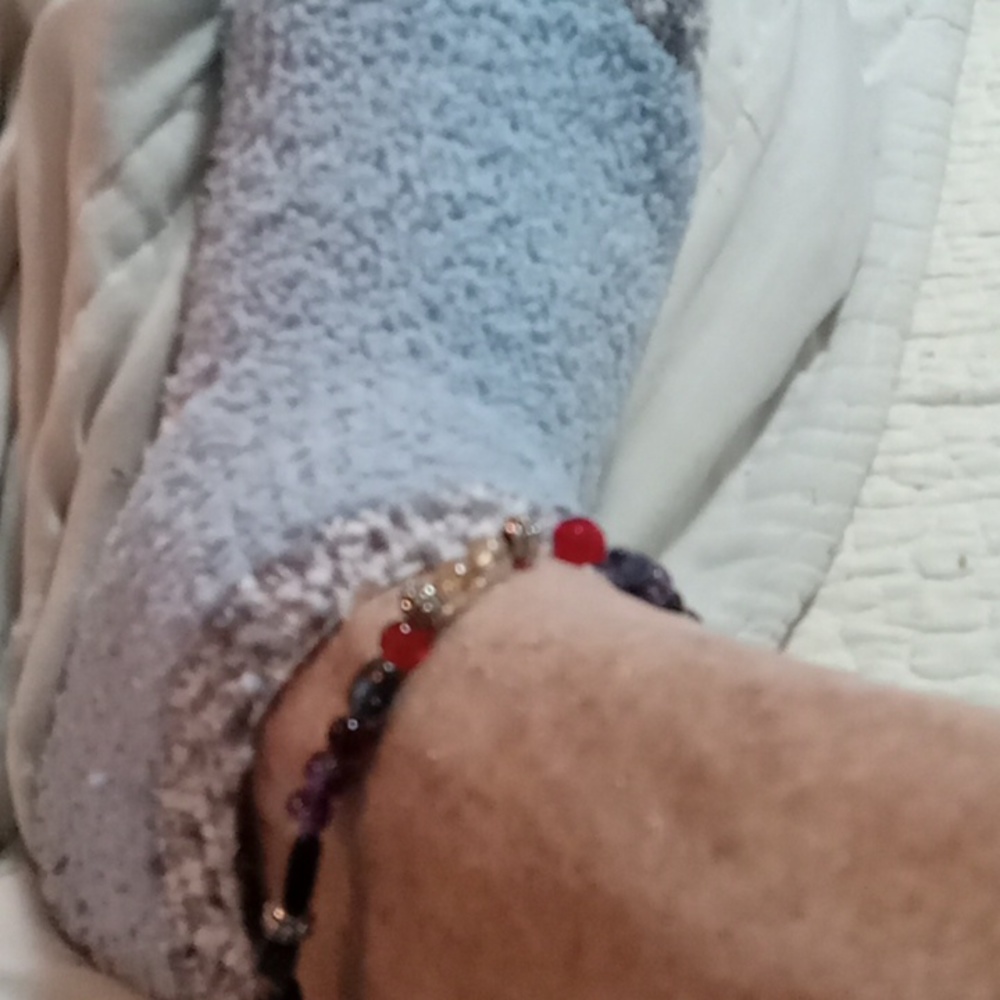 Handmade beaded anklet - Picture 2 of 3